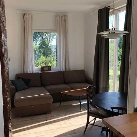 Hillside View House With Garden, Private Parking, Quiet Location - 12 Min To Old Town Anytime, Long Stays Welcome Vilnius Exterior photo
