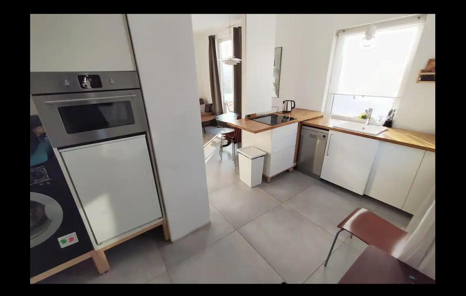 Hillside View House With Garden, Private Parking, Quiet Location - 12 Min To Old Town Anytime, Long Welcome